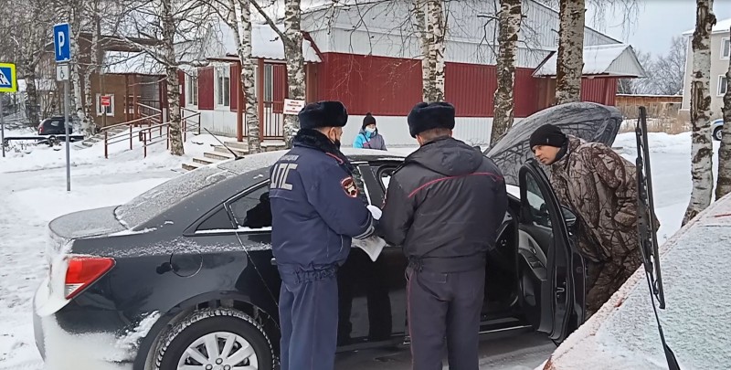 За три месяца МФЦ зарегистрировал авто каждого 50-го койгородца