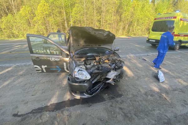 Под Сыктывкаром в ДТП погибла пассажирка такси