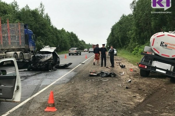 На объездной Сыктывкара крупная авария, пострадали трое 