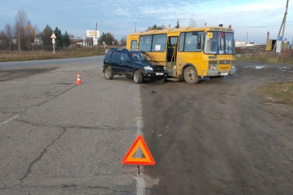 В аварии со школьным автобусом в Усть-Вымском районе дети не пострадали