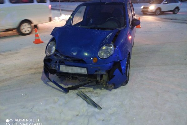 В Сосногорске водитель Hyundai Matrix не уступил дорогу женщине на Daewoo Matiz