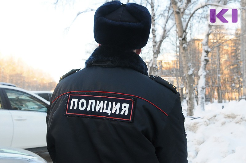 В Усть-Вымском районе водитель авто принял полицейских за преступников и пытался дать им отпор