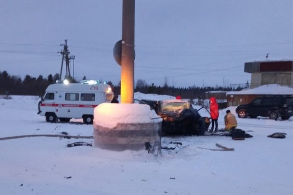 В Печоре при столкновении с препятствием погиб 38-летний водитель 