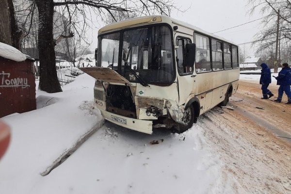 После столкновения Lifan и маршрутного ПАЗа в Сыктывкаре госпитализированы пять человек