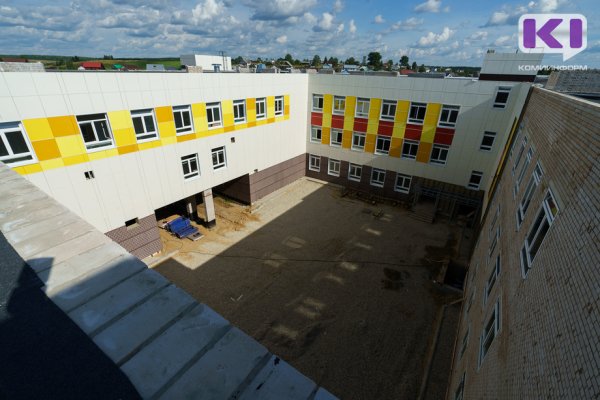 Подрядчику из Вологды рекомендовали мобилизоваться на стройке школы в Объячево
