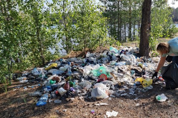 Более 50 мешков мусора собрали за день на озере в Сосногорском районе