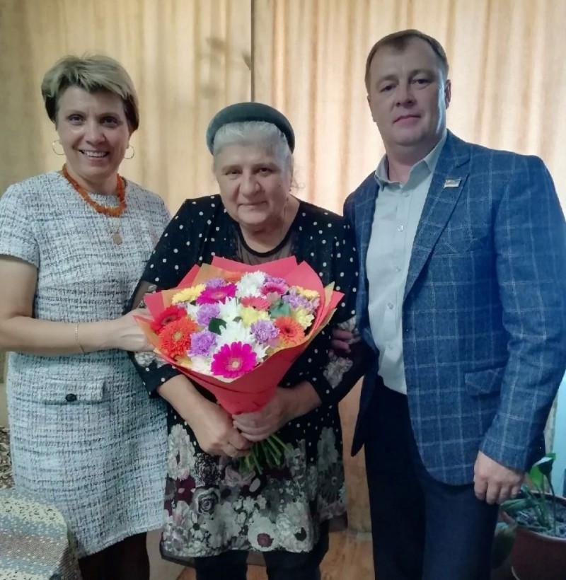 Волонтеры помогли жительнице Емвы вывезти маму из Харьковской области 

