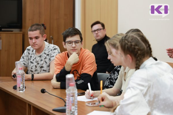 Важно находиться в ресурсе: в Сыктывкаре обсудили вопросы наркопреступности среди молодежи 