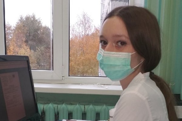 Ухтинскую поликлинику пополнили девять молодых медсестер и фельдшеров