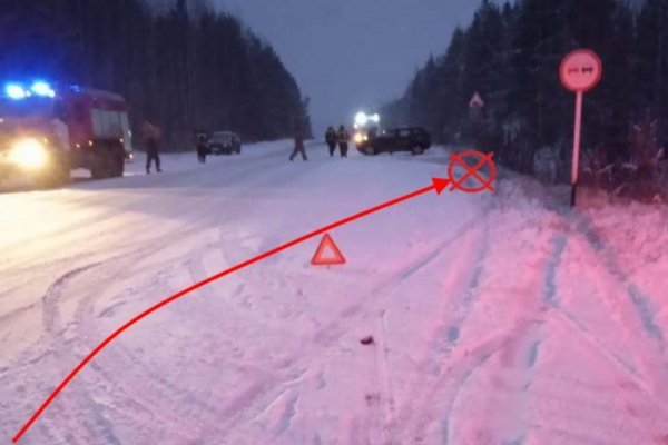 В Усть-Куломском районе водитель Renault Duster опрокинулась на скользкой дороге