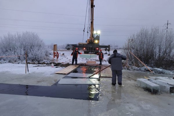 В Сыктывкаре начали заготовку плит для ледовых городов 