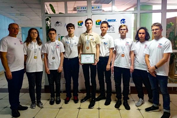 Сыктывкарские лицеисты стали победителями Международной олимпиады по физике

