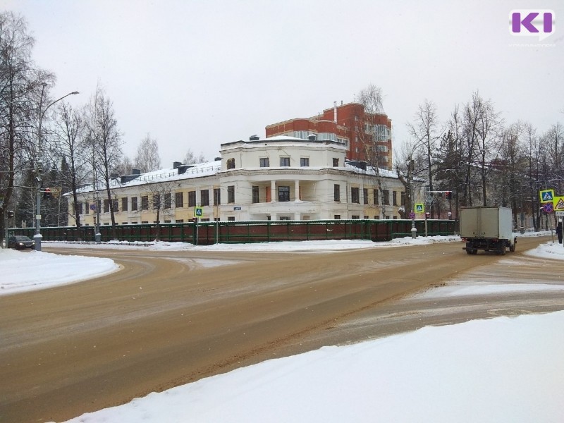 Ремонт внутренних помещений Пушкинской гимназии в Сыктывкаре планируют завершить к концу мая