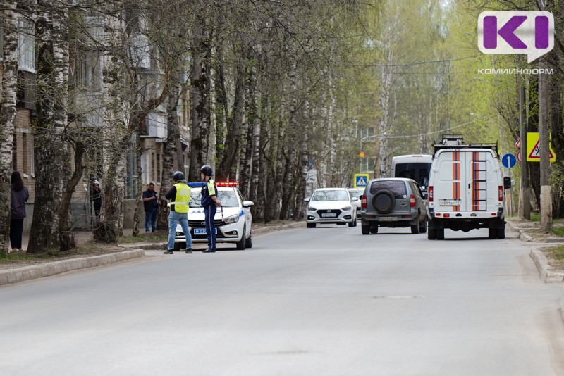 В Сыктывкаре экстренные службы города съехались на тревожный сигнал из Центра помощи семье и детям