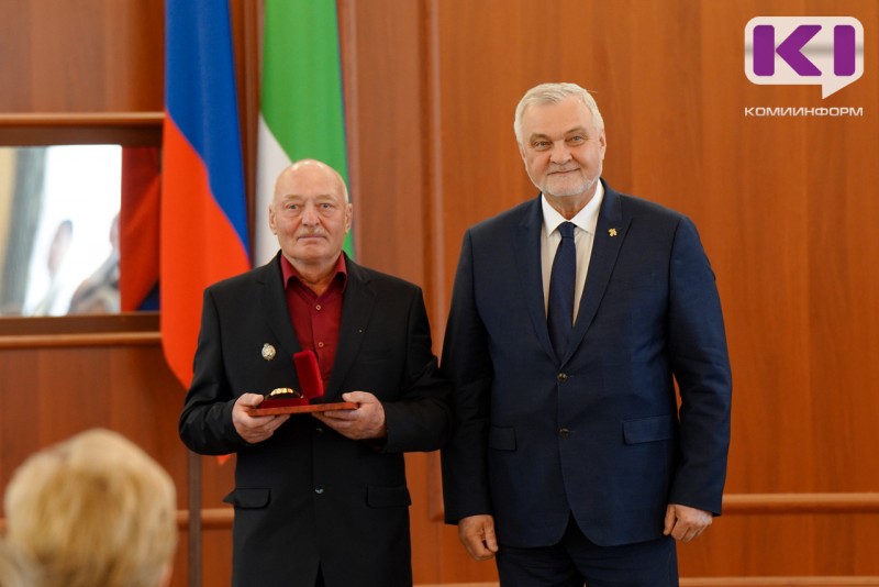 Глава Коми наградил медицинских работников республики почетными званиями и медалями 