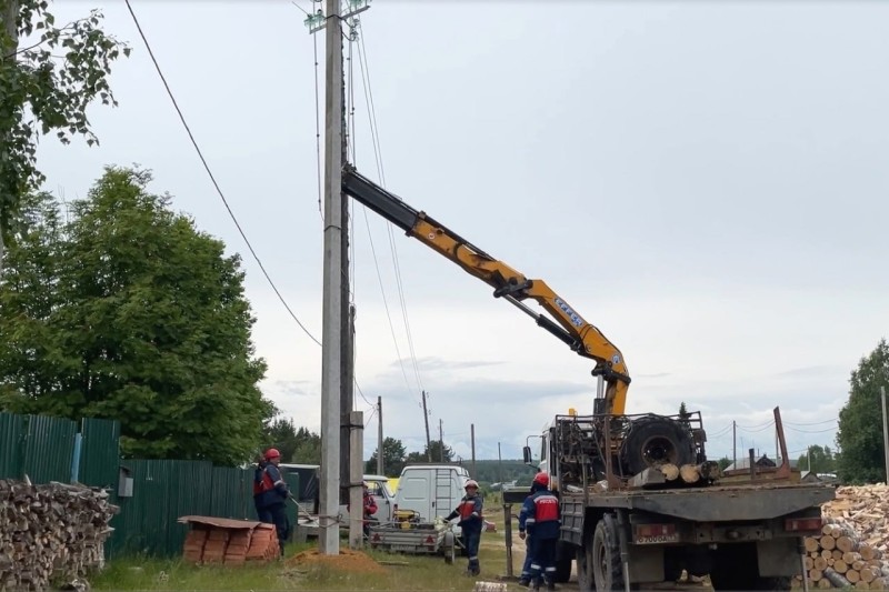 "Россети Северо-Запад" повысят надежность электроснабжения поселка Кажим в Койгородском районе
