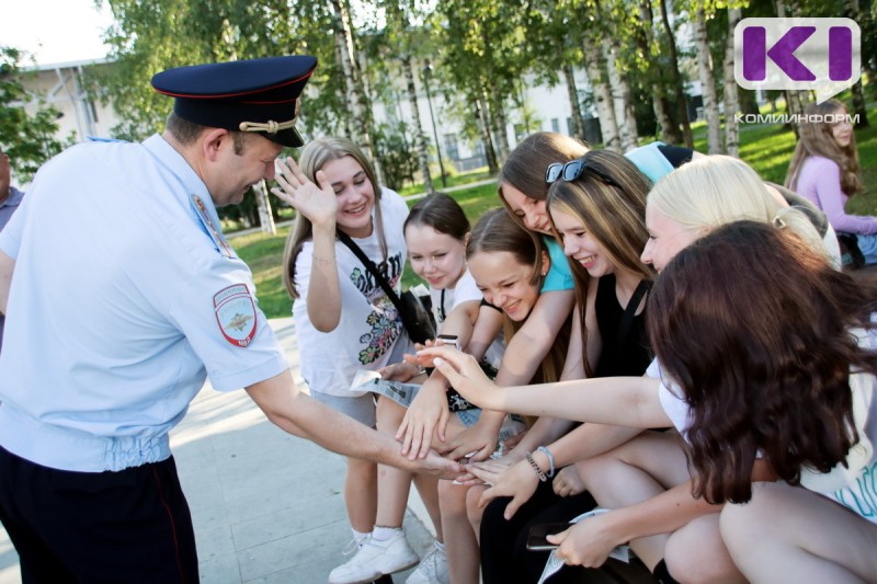 Сыктывкарские подростки поспорили с полицией на тему мошенничества