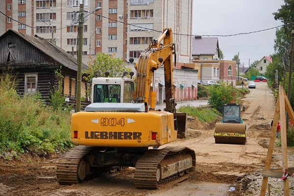 В Сыктывкаре продолжаются ремонтные работы по улице Водопьянова