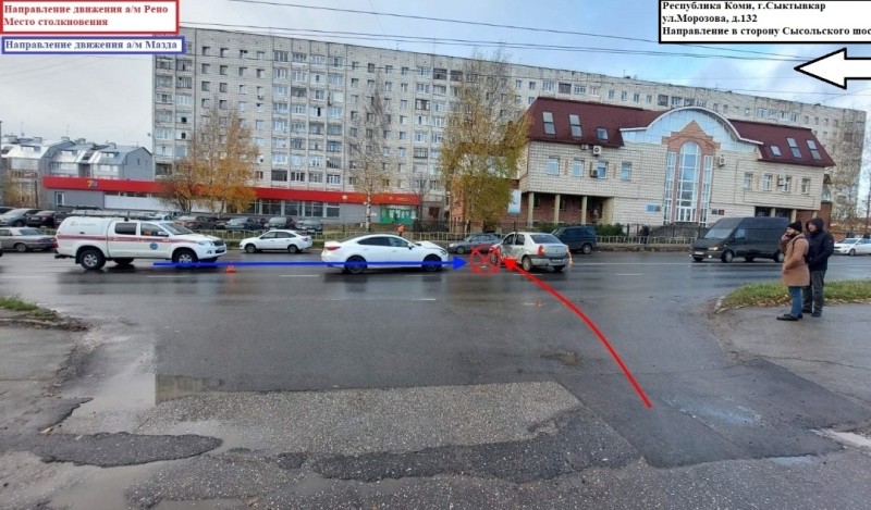 В Сыктывкаре не поделили дорогу Renault и Mazda