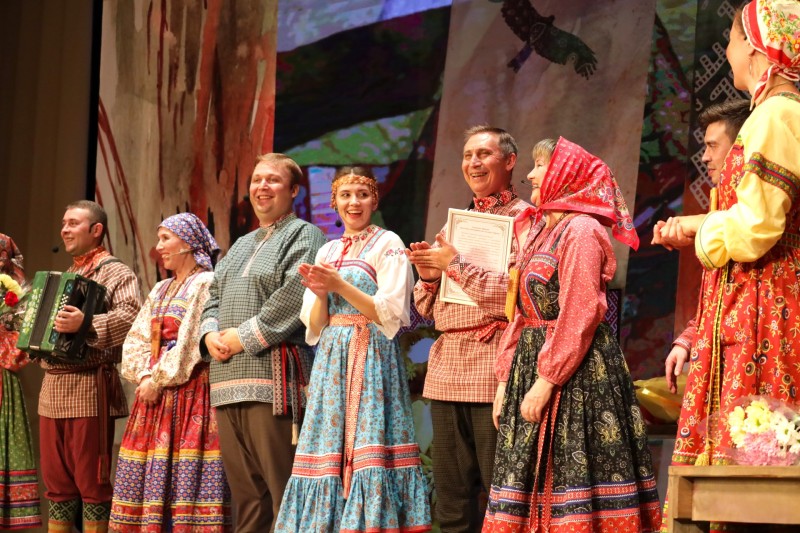 Фольклорно-этнографический ансамбль "Парма" отметил свое 35-летие концертной программой "Илля лун"