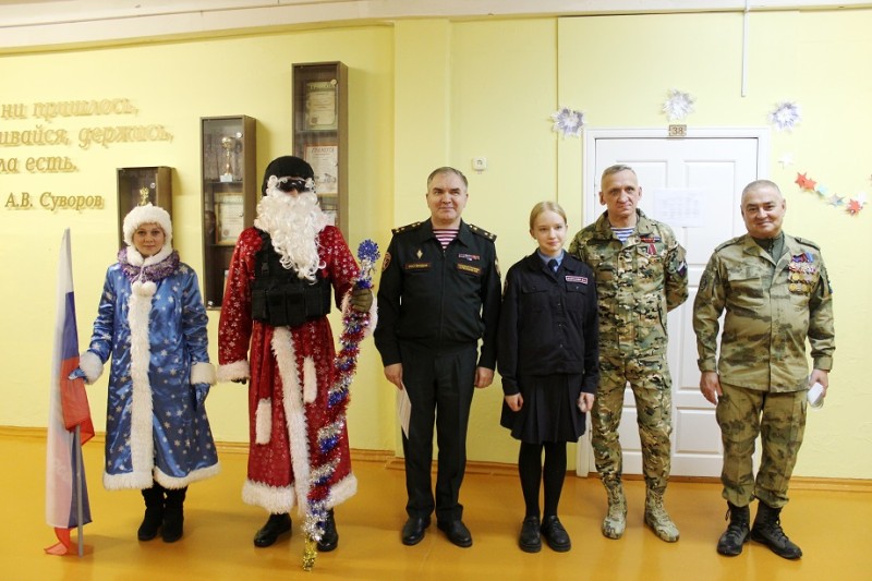 В Коми проходит акция "Дед Мороз специального назначения"