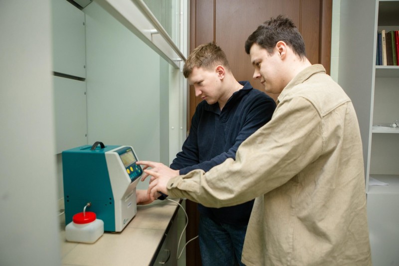 АО "Транснефть - Север" передало Ухтинскому государственному техническому университету оборудование для анализа вязкости