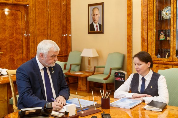 Владимир Уйба провёл рабочую встречу с Уполномоченным по правам ребёнка в Республике Коми Татьяной Козловой