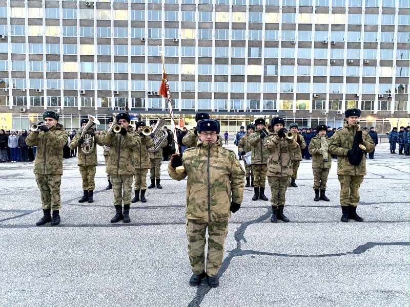 В Сыктывкаре военнослужащие Росгвардии участвуют в репетиции торжественного шествия ко Дню Победы