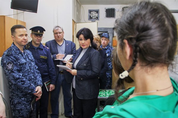 СИЗО-1 в Сыктывкаре посетили уполномоченный по правам человека в Коми и члены ОНК во главе с председателем комиссии