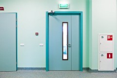 Двери для медицинских и социальных объектов
