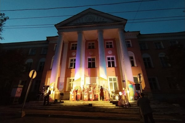 Коми театр закроет сезон уличным концертом