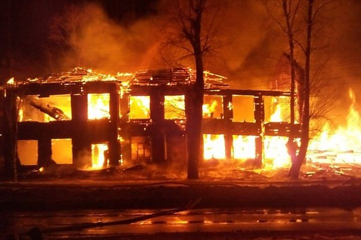 В Воркуте сгорел многоквартирный дом