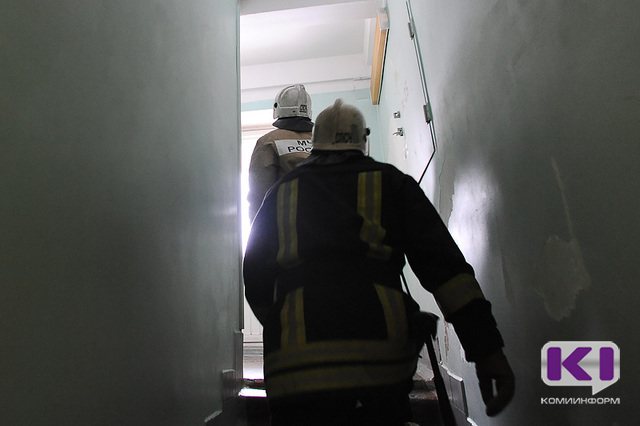 50 жильцов эвакуированы на пожаре в Сыктывкаре