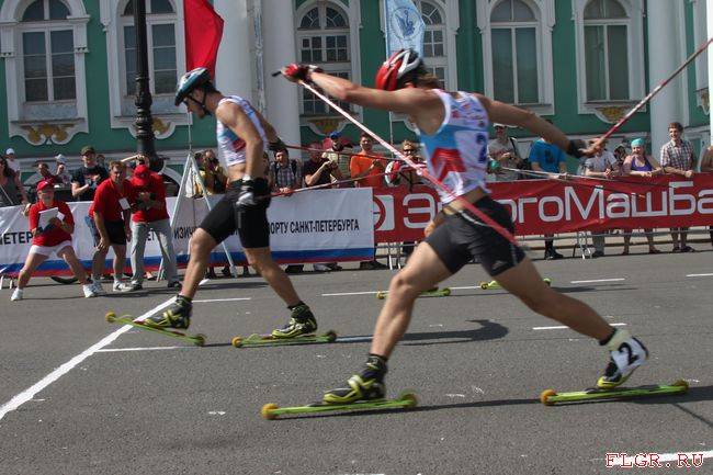 Иван Анисимов из Коми вновь набегал в лыжном спринте по Дворцовой площади Санкт-Петербурга на "серебро"