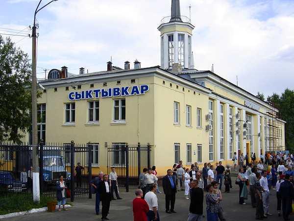 Сыктывкарский мини-рынок "У вокзала" будет бороться за свое существование