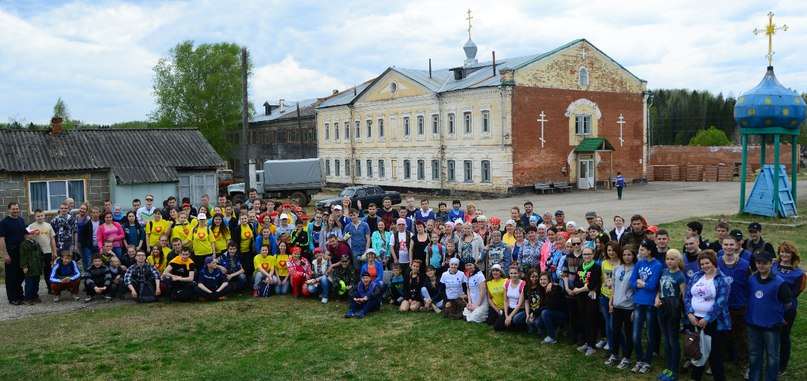 За выходные в Кылтовской обители потрудилось сразу три сотни волонтеров