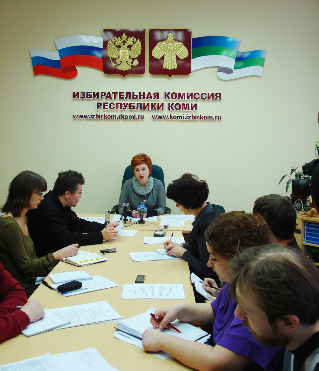 Избирком предложил СМИ осветить историю становления и развития института выборов в Коми