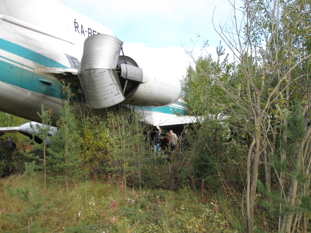 Посадка Ту-154М в Коми производилась в ручном режиме - Генпрокуратура |  Комиинформ