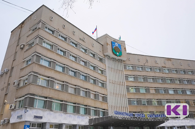 Депутаты Совета Сыктывкара обяжут муниципальных служащих отчитываться о подарках