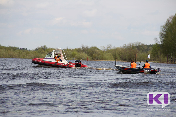 Вуктыльские спасатели 126 километров  везли тяжелобольную по реке