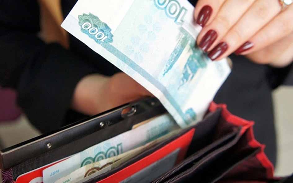 Жительница Москвы лишилась более 15 тысяч рублей, понадеявшись на помощь своей сыктывкарской подруги