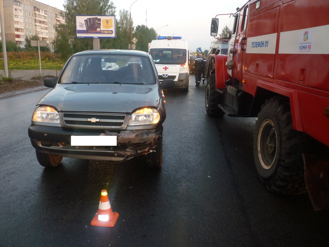 В ДТП на Октябрьском проспекте в Сыктывкаре  пострадал двухлетний мальчик