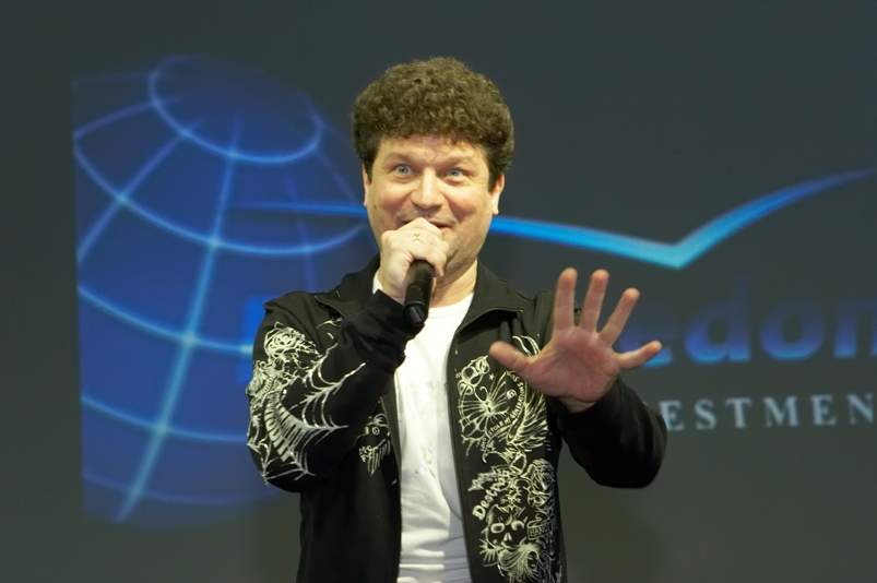Сергей Минаев певец 2021