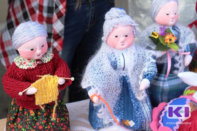 Коми мастеровая: на праздничной ярмарке ремесленников  в Сыктывкаре царило кукольное царство