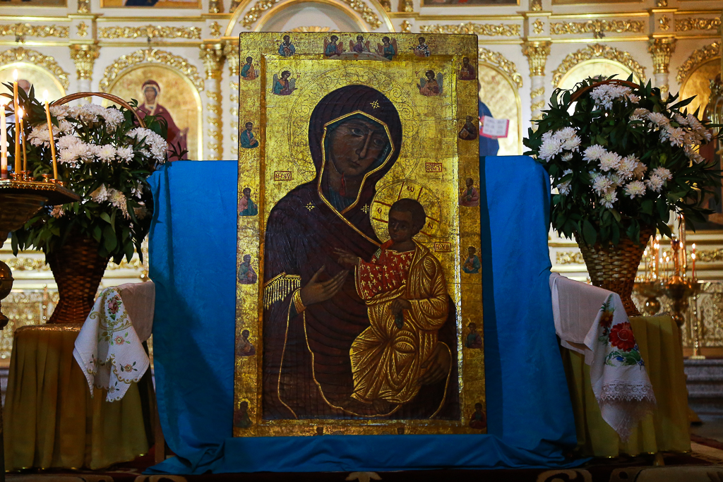 В Сыктывкар вернулась копия чудотворной Иверской иконы Божией Матери