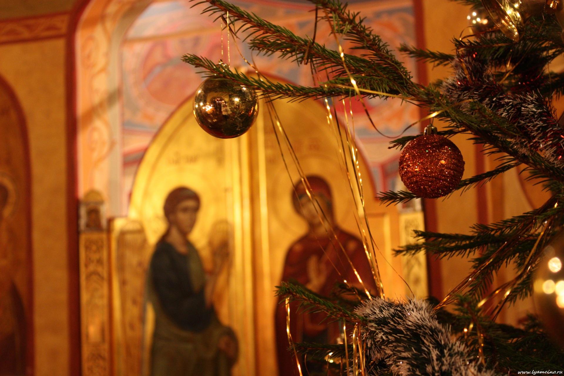 Священнослужители Сыктывкарской и Воркутинской епархий отслужат ночные службы в Новый Год