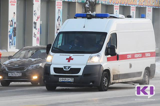Шесть человек пострадали при столкновении трех авто в Усть-Вымском районе  