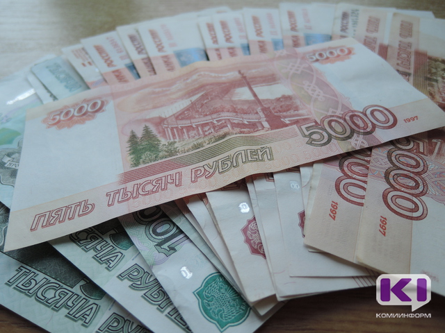 Работницу микрофинансовой организации Сыктывкара обвиняют в похищении денег 
