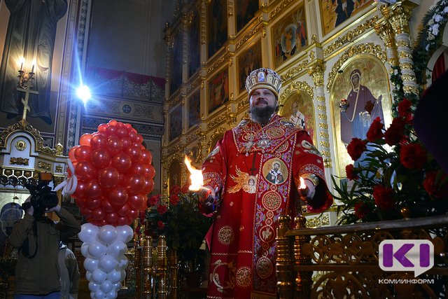  Архиепископ Сыктывкарский и Коми-Зырянский Питирим поздравляет жителей Коми с наступающей Пасхой
