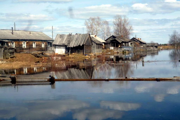 Поселок Усть-Пожег подтопило паводковыми водами  
